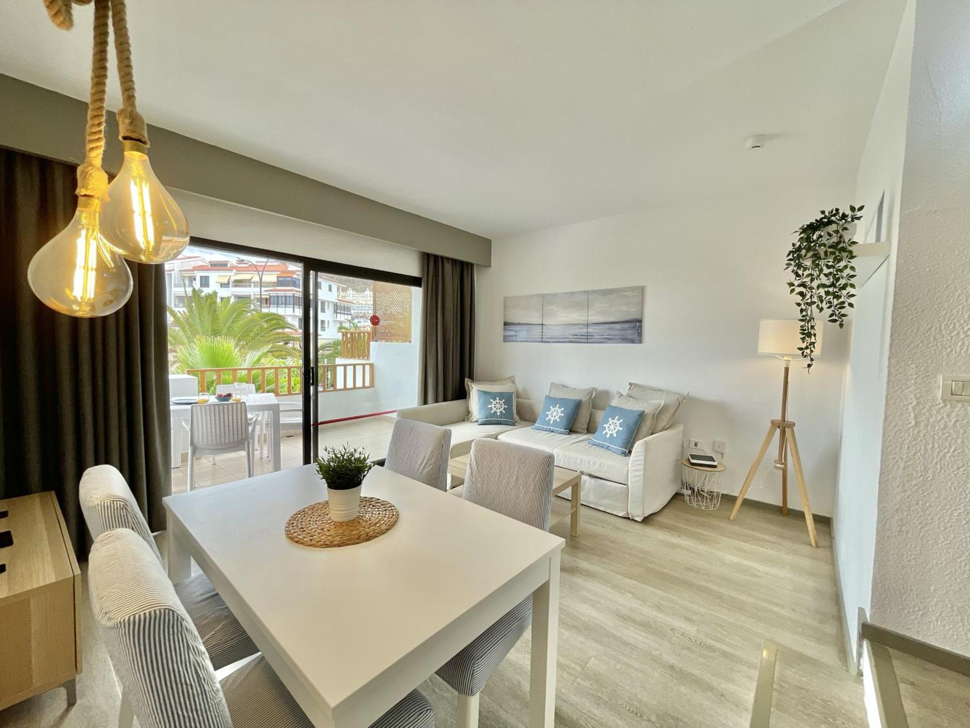 Cristian Sur Beach Home Лос Кристианос Экстерьер фото