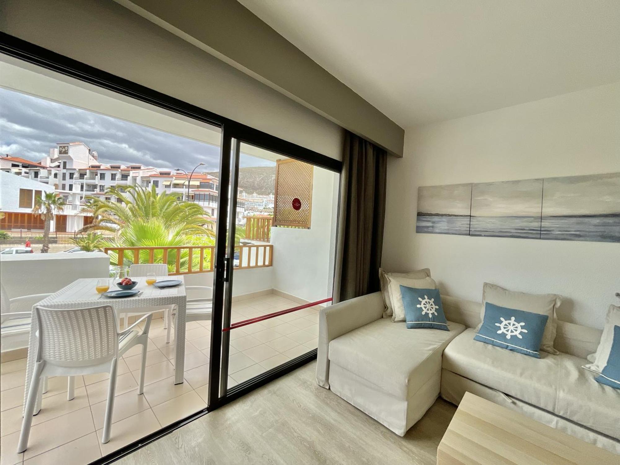 Cristian Sur Beach Home Лос Кристианос Экстерьер фото