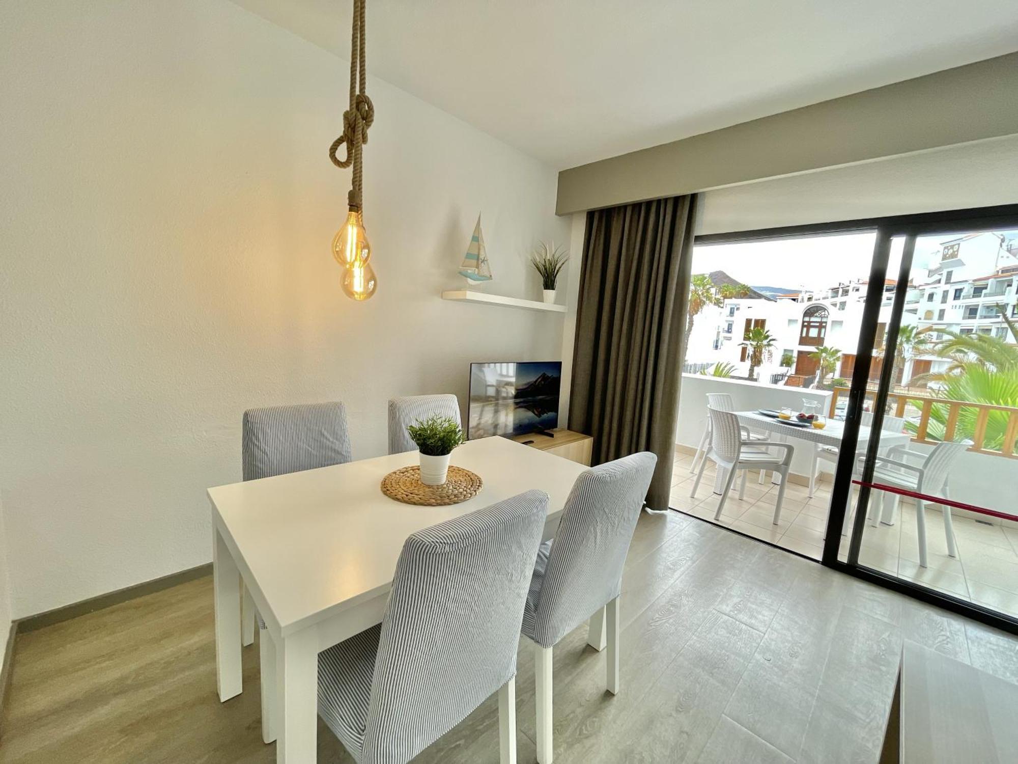 Cristian Sur Beach Home Лос Кристианос Экстерьер фото