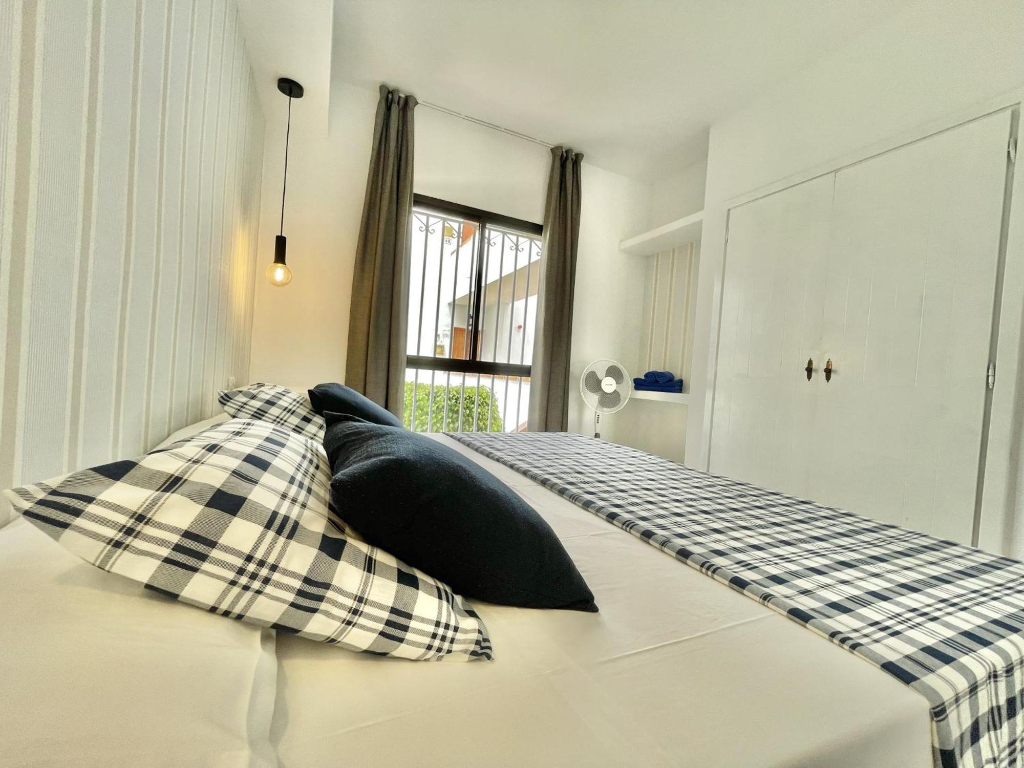 Cristian Sur Beach Home Лос Кристианос Экстерьер фото